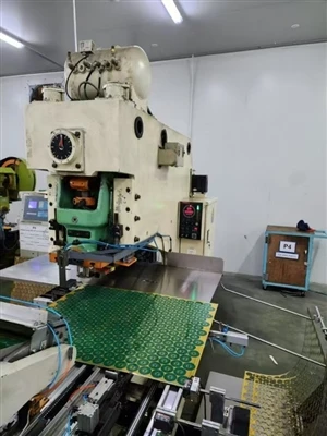 Tecnología de reducción de ruido para máquinas para fabricar tapas: cumpla co...